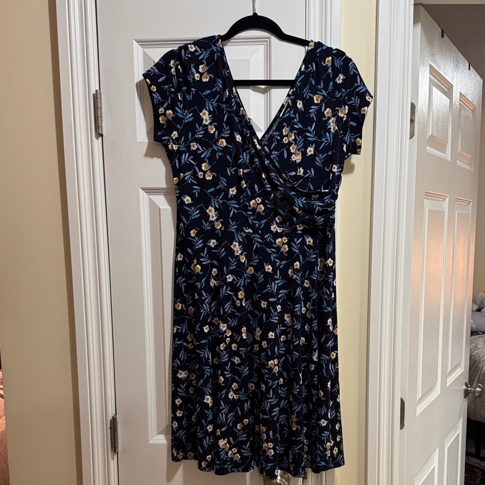 Kaileigh Navy Floral Midi Dress
